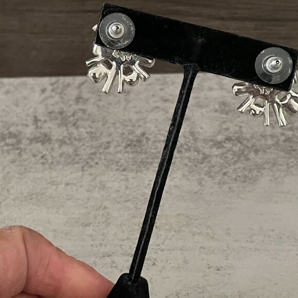 Brooks Brothers Deco Green Clear Czech Crystals Faux Pearl Pierced Earrings $88 - Picture 5 of 6